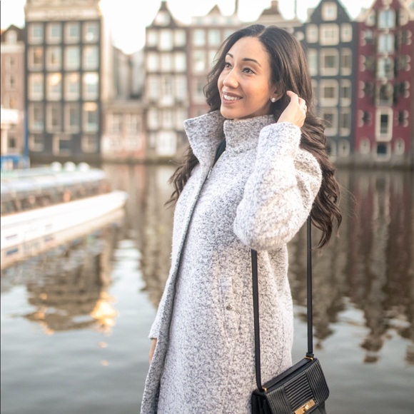 Meet your Posher, Danielle - Picture 1 of 1